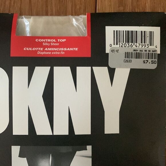 NWT DKNY Vintage Silky Sheer Control Top Pantyhose in Palomino Ecru, S - Picture 3 of 5